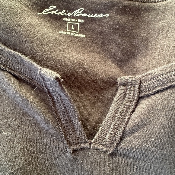 Eddie Bauer women’s set of 4 large shirts - Picture 13 of 15